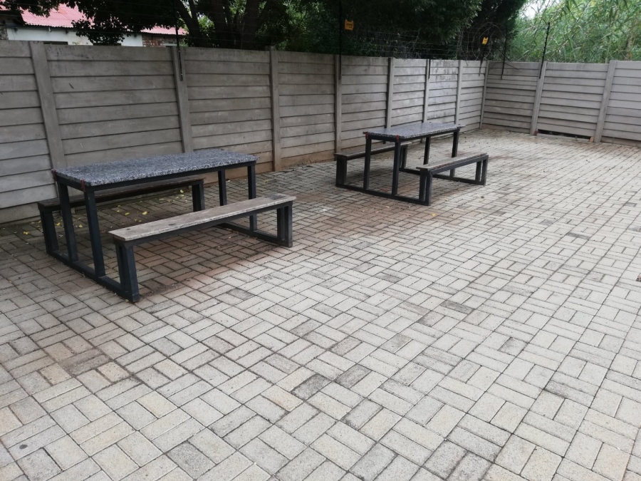 To Let 2 Bedroom Property for Rent in Die Bult North West